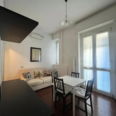 Bocconi Apartment-2